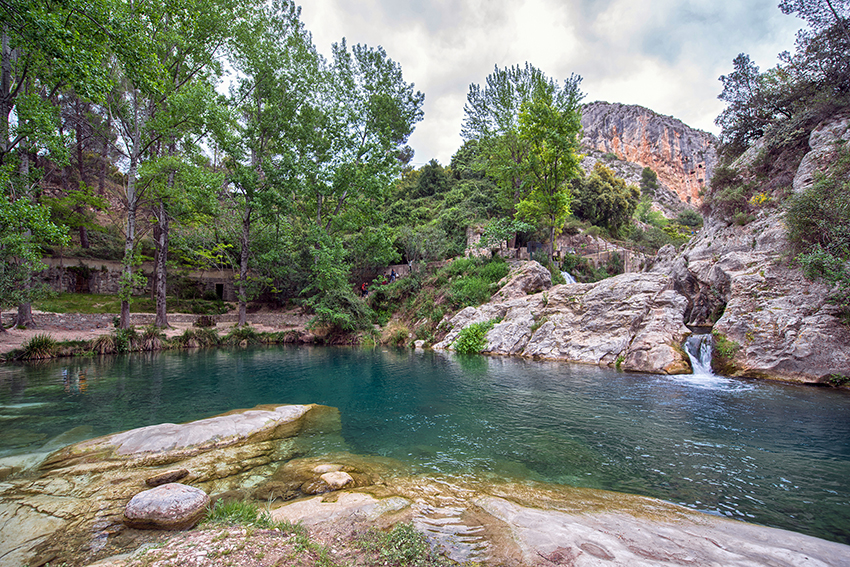 senderismo entre pozas y naturaleza en Pou Clar