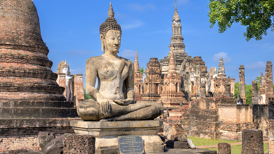 Estatua de Buda y templos históricos de Sukhothai